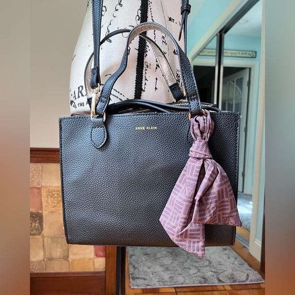 Anne Klein Handbags - Anne Klein 👜 Black Handbag/ ShoulderCrossbody and Wristlet 2 piece SET!!
